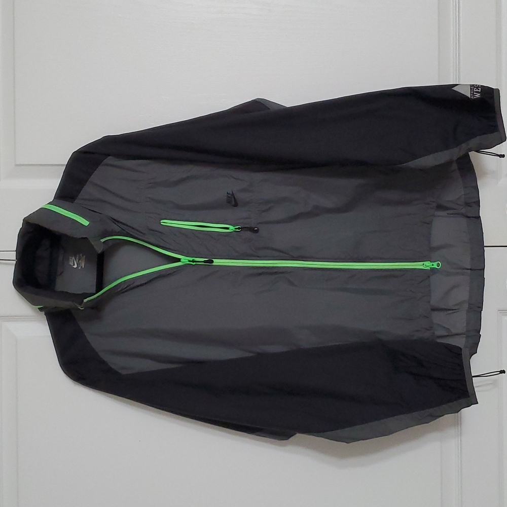 Nike Men's Lightweight Zip-up Jacket Windbreaker